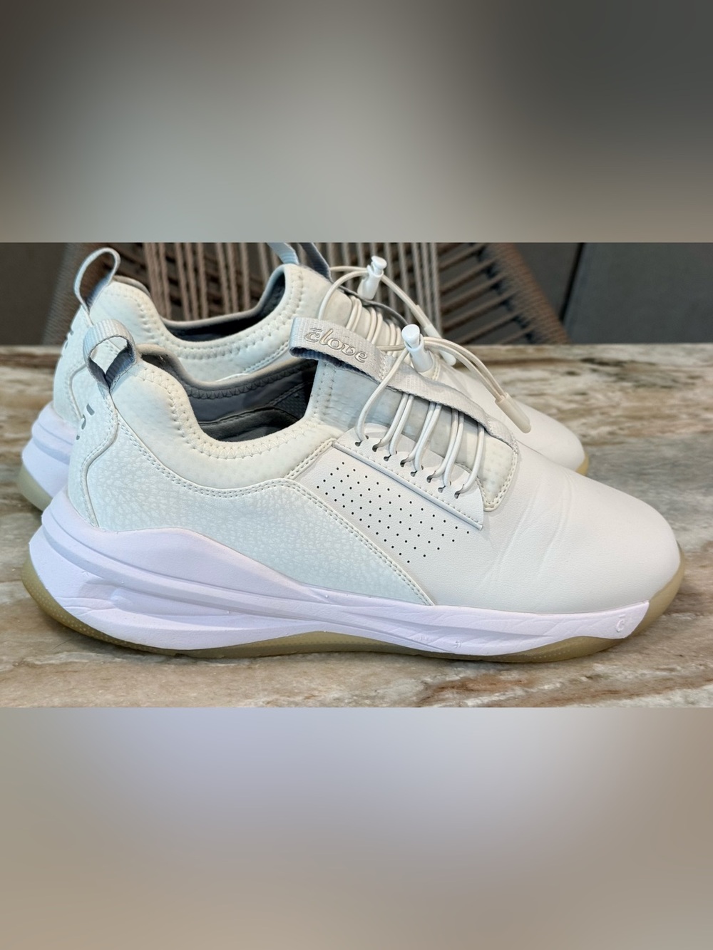 Women’s CLOVE Classic Brilliant white bungee athletic shoes- Size 10 - Picture 7 of 9